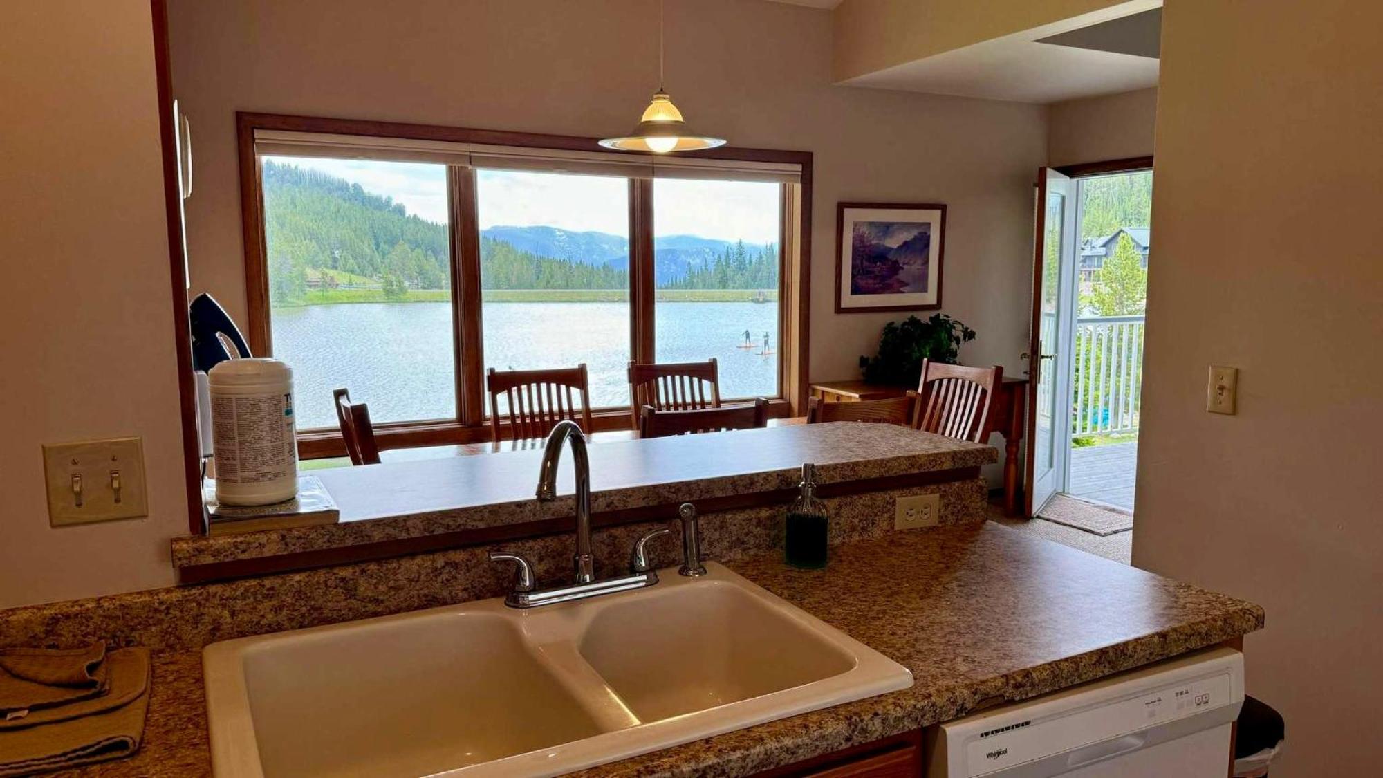 Lake Condominiums At Big Sky Ski Resort Gallatin Gateway Exterior photo